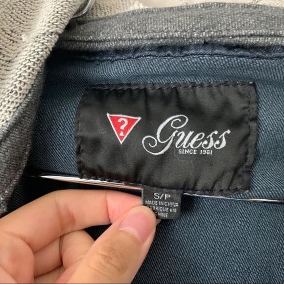 Guess Jean Jacket Size Small - Picture 6 of 7